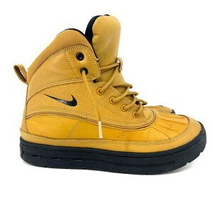 Nike ACG Woodside 2 High Duck Boots Youth Size 6.5 Wheat Black 524872-703 Winter